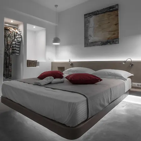 Halcyon Suites And Villas Naxos 4*