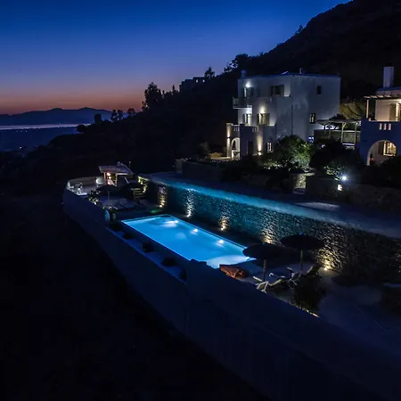 Halcyon Suites And Villas Naxos 4*